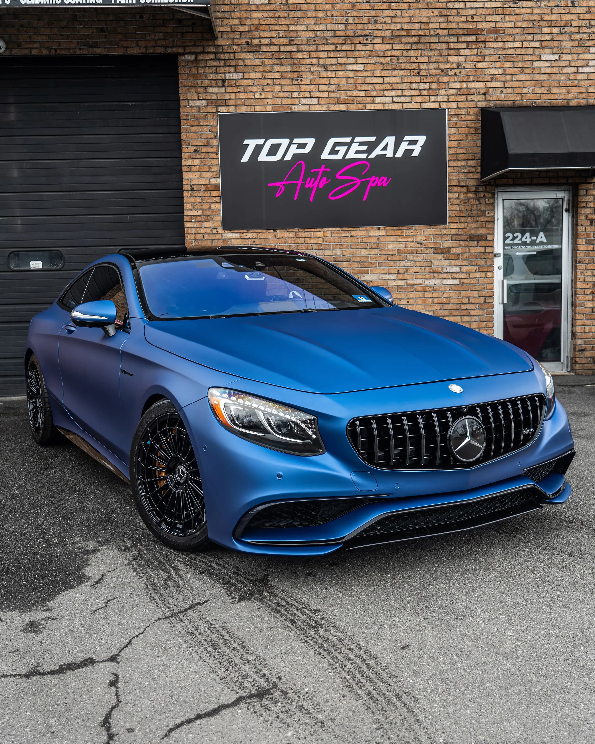 Full vinyl wrap finish detail